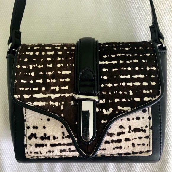 Zara Purse - Picture 2 of 2